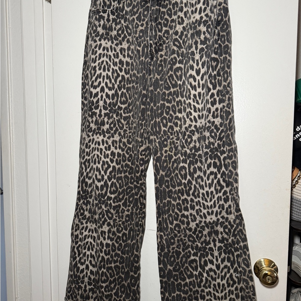 PrettyLittleThing Leopard Print Wide Leg Pants